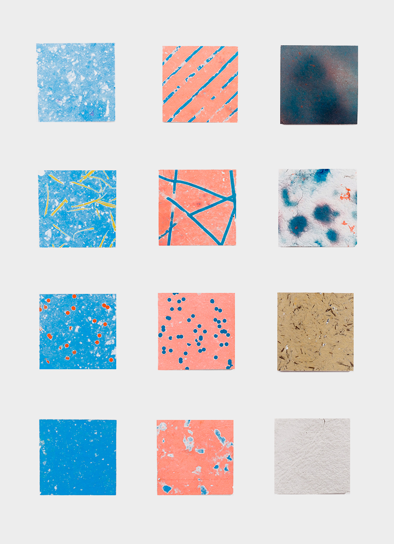 Farbe als Komponente des Trägermaterials: Selbstgeschöpfte Papiere von Cecilie Parra.